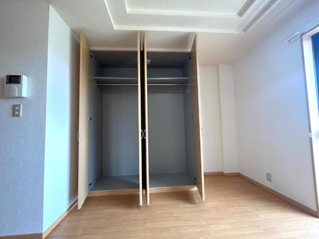 カーサ・ヴィバーチェの収納|クローゼット