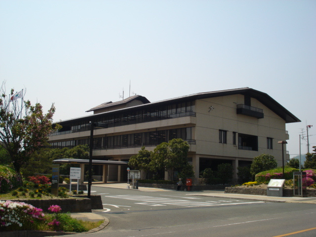 カーサ・ヴィバーチェの周辺|津屋崎庁舎まで240ｍ