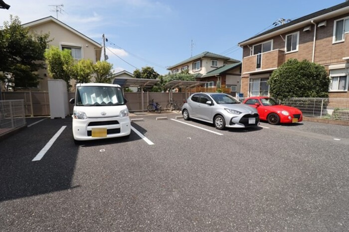 ハイムクレアール　Ｂの駐車場