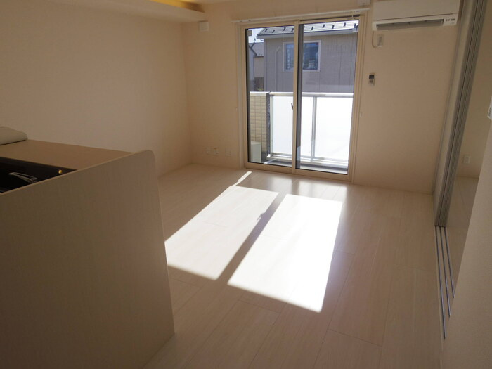 ゼピュロス学園の森 Mの居間・リビング|リビング