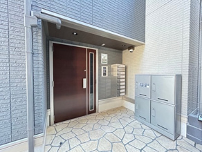 【エントランス】