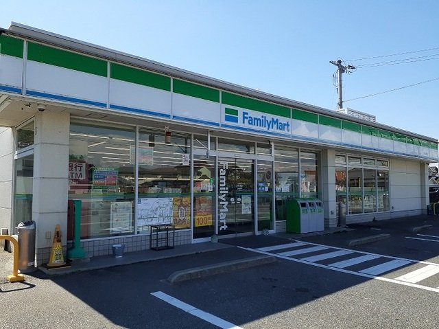 トゥールビヨン　Ⅱの周辺|ファミリーマートさんまで350m