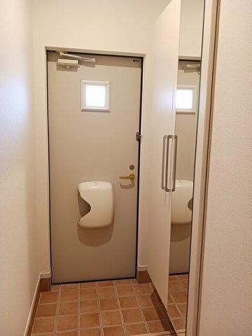 トゥールビヨン　Ⅱの玄関