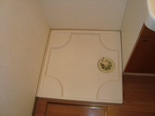 カメリア・ガーデンのその他|洗濯機置き場