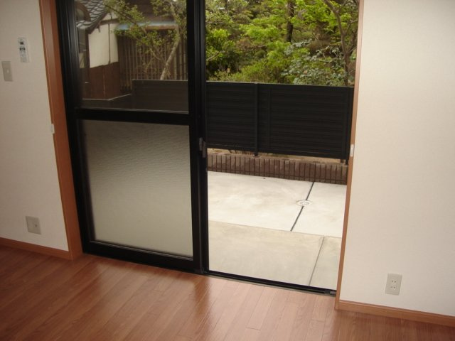 カメリア・ガーデンのバルコニー|リビング