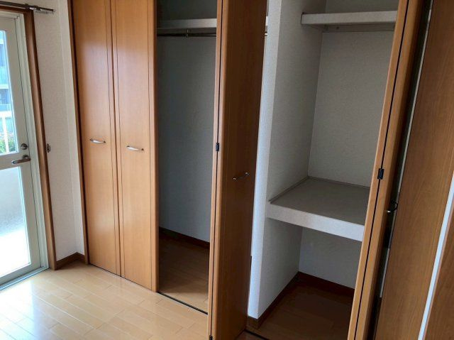 エスタシオンの収納|同建物別部屋 現況優先