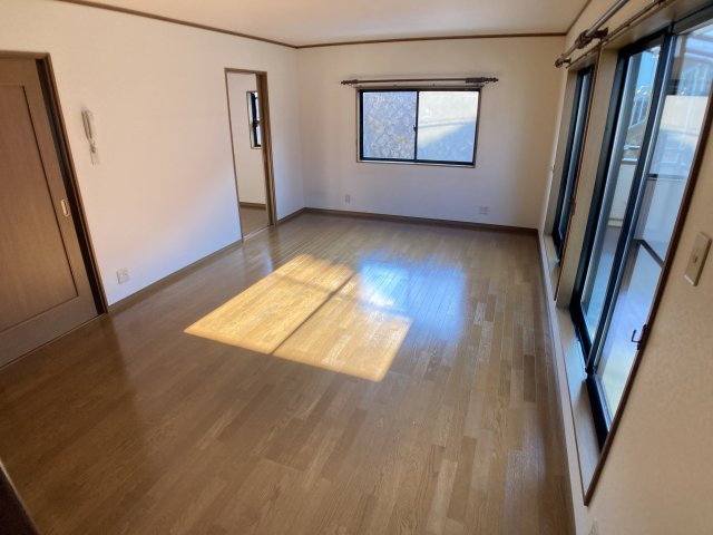 緑町6丁目貸家のその他|２Fの洋室、この広さは中々無いほどの広さです