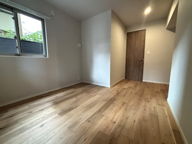 THE TEN GOOD 祖原Ⅱの洋室