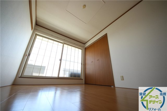 サニーガーデンD棟の寝室