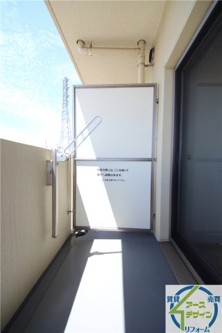 サニーガーデンD棟のバルコニー