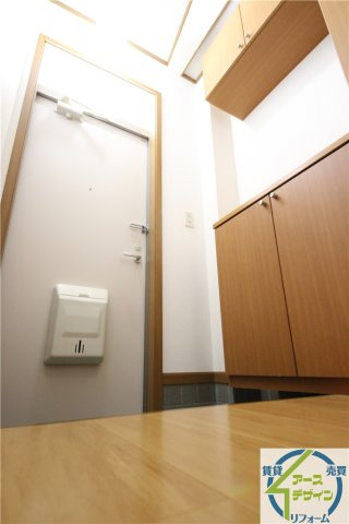 サニーガーデンD棟の玄関