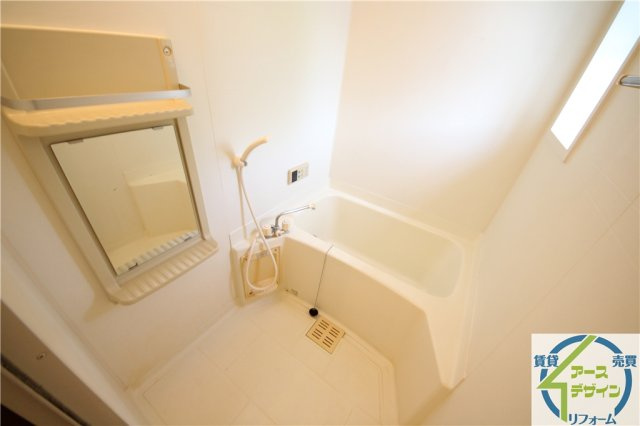 サニーガーデンD棟の浴室