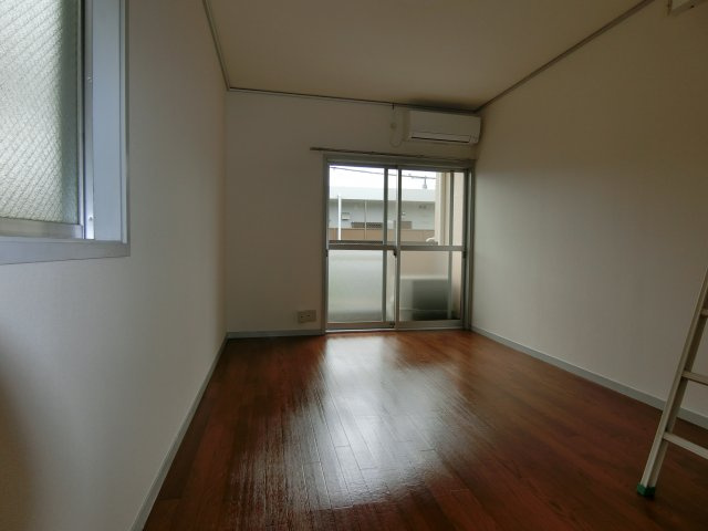 【寝室】 | リンデンハイム