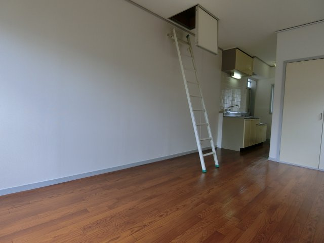 【洋室】 | リンデンハイム