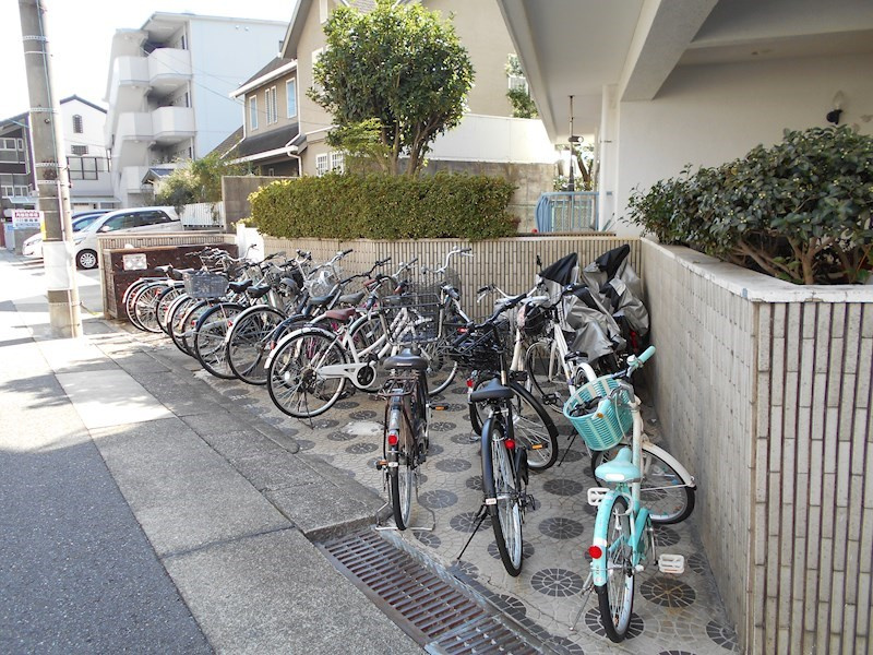 シャンボール覚王山の外観