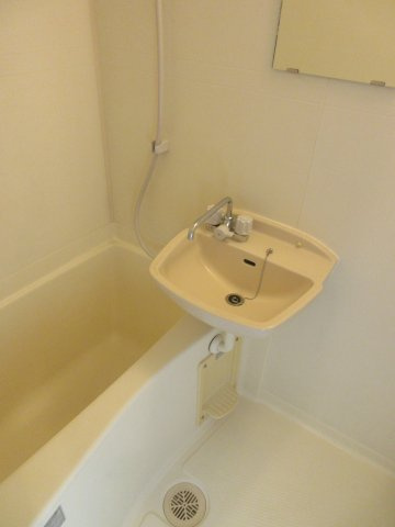 ﾃﾝｸﾞｯﾄﾞ昭代の浴室