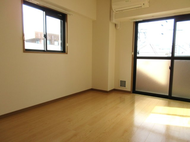 ﾃﾝｸﾞｯﾄﾞ昭代の洋室