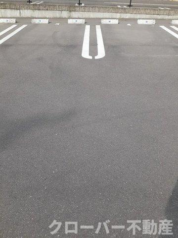 ルーラルハウスⅣの駐車場