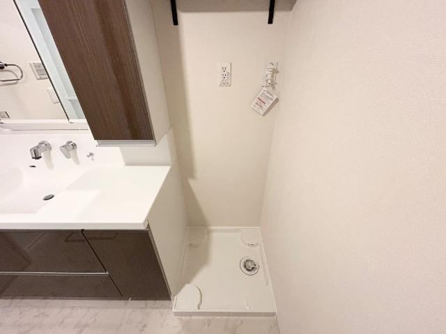 フォレスト離宮彩館のその他|洗濯機置場