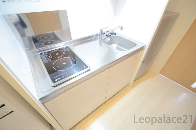 クレイノ穴観音のキッチン|同シリーズの類似となります。現況を優先致します。