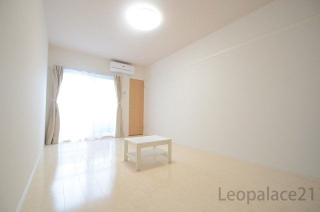 クレイノ穴観音の寝室|同シリーズの類似となります。現況を優先致します。