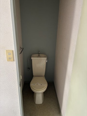 リンク・ベースのトイレ