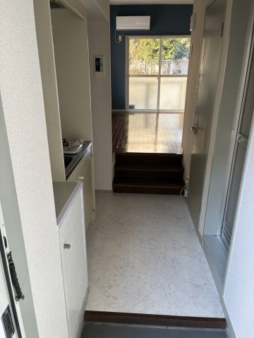 リンク・ベースの玄関