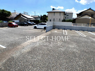 【駐車場】 | ハートヒルズ矢作 | 駐車場に車を止められます