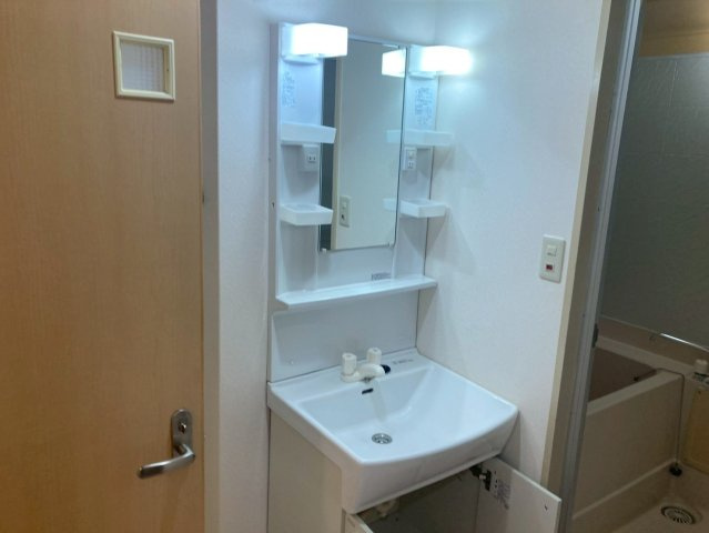 フォーサイト那珂川Renatusの独立洗面台