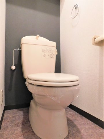 Oak hills 17のトイレ