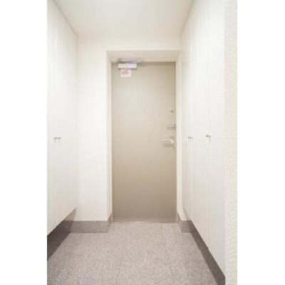 【玄関】 | コクヨーレ日本橋 | ※写真は同タイプ住戸です。