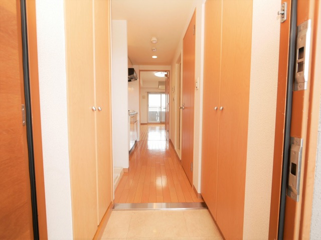 エステムコート難波サウスプレイスの玄関