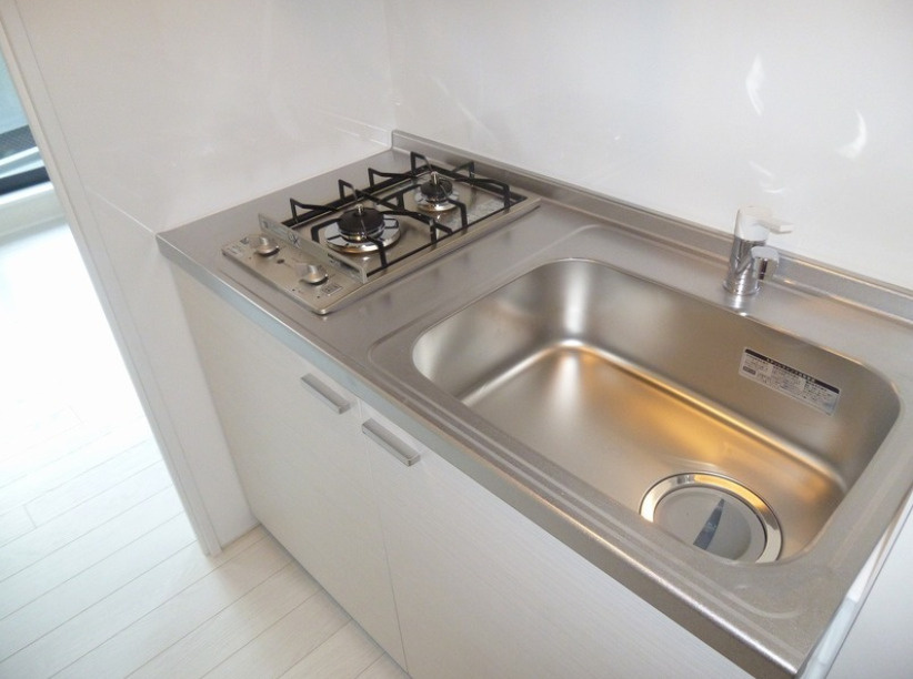 b'CASA東日暮里のキッチン