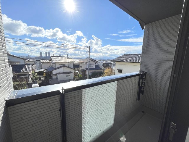 【バルコニー】 | 福岡市城南区田島3丁目2期　1号棟（全4棟）【仲介手数料無料・0円】 | 施工例。施工例は完成時と異なる場合があります。