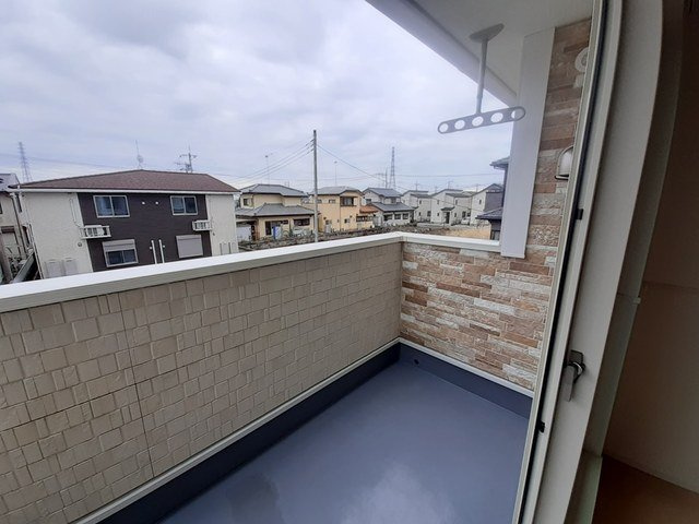 エミリオ・クレスト　Ｂのバルコニー