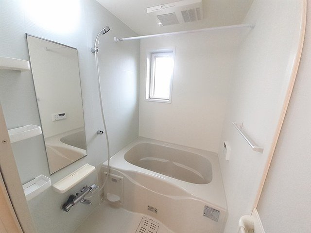 エミリオ・クレスト　Ｂの浴室