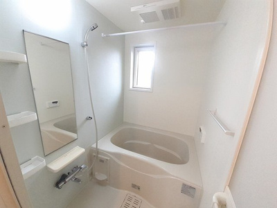 【浴室】 | エミリオ・クレスト　Ｂ