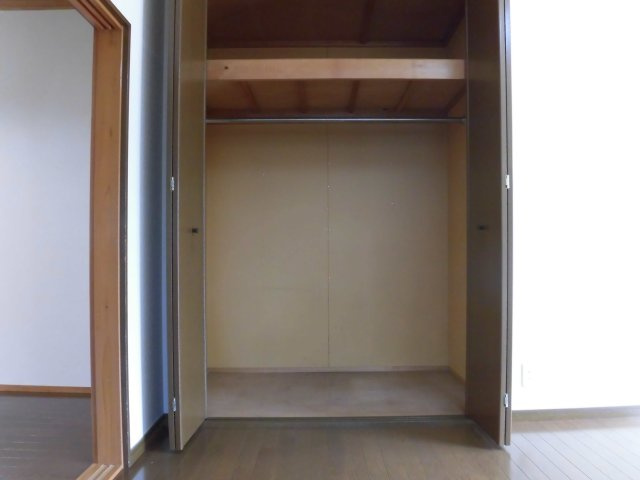 岩宿ハイツの収納