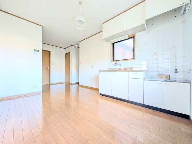 ポットフィールドの内装|明るい室内です