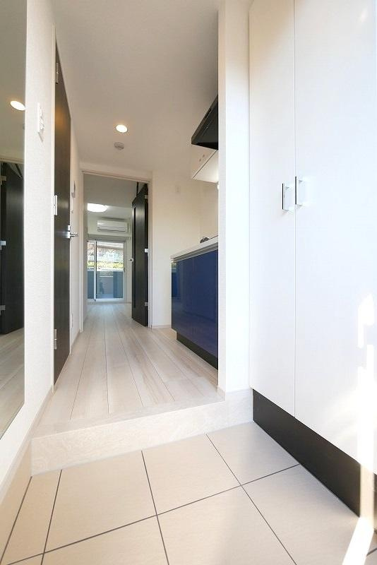 SPコート菊名サウスの玄関