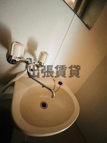家具・家電付！！レオパレスyouの洗面所