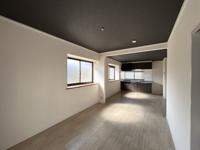 ウエストモストハイツの洋室