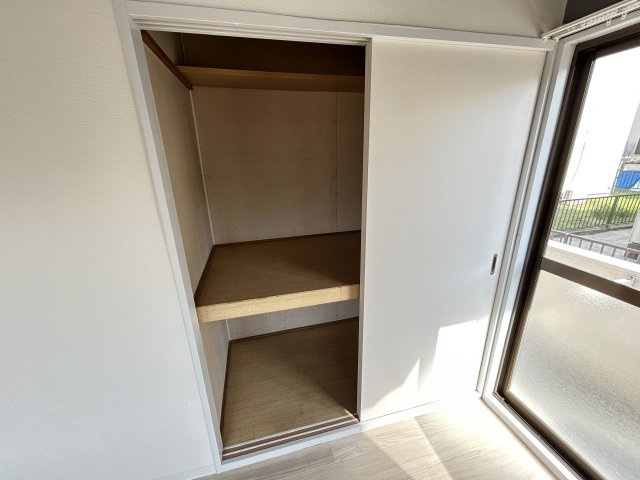 ウエストモストハイツの洋室