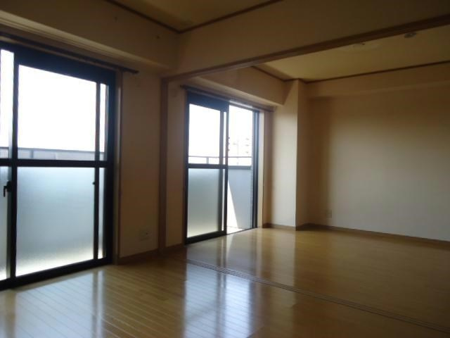 アードバンスＳＴの居間・リビング