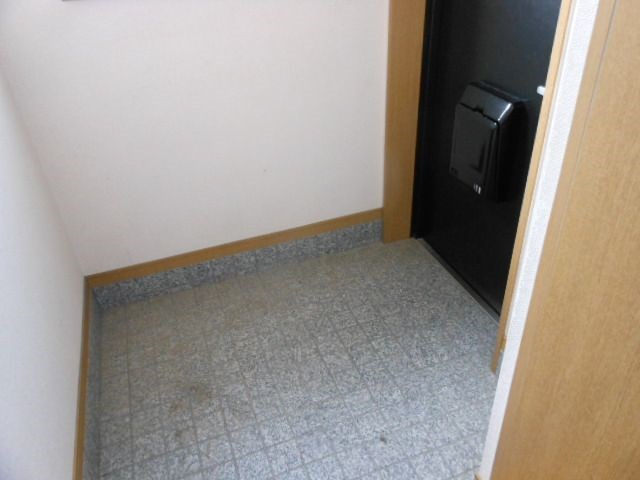 アードバンスＳＴの玄関