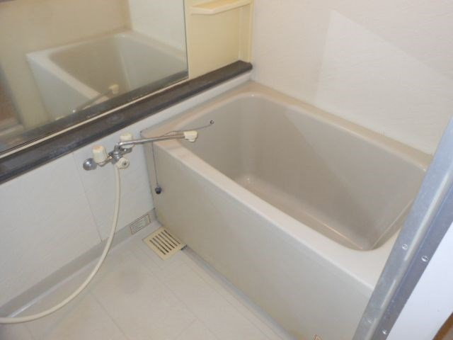 アードバンスＳＴの浴室