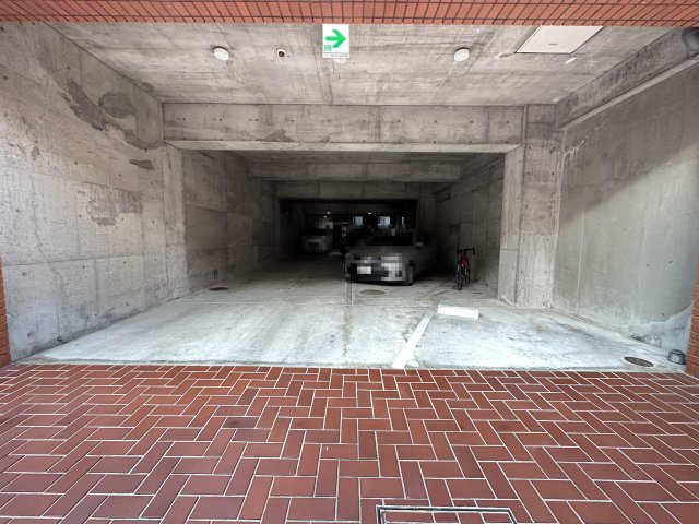 ドルチェの駐車場