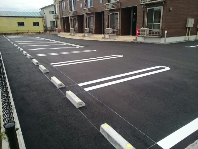 メイプル　Ⅰの駐車場