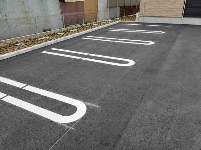 サン・シンシアの駐車場