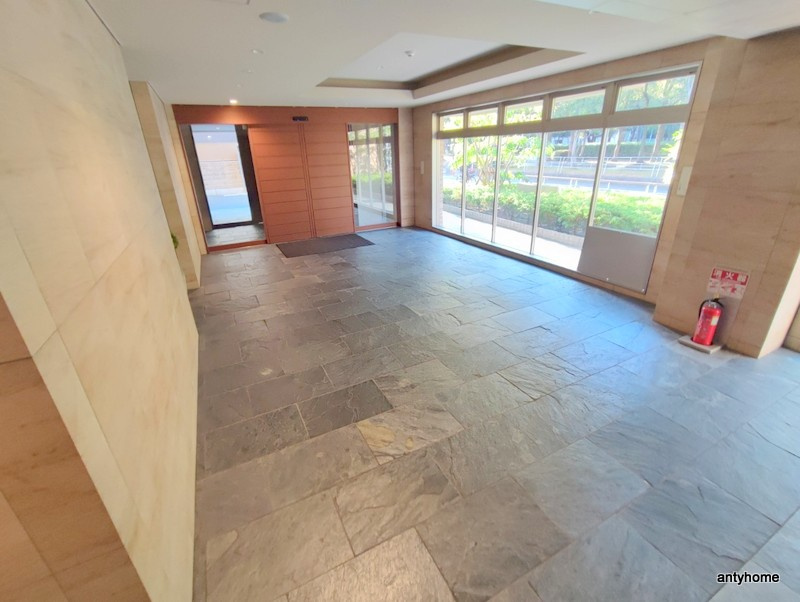 COCO MARINIのロビー